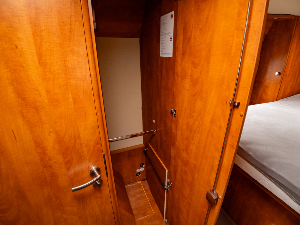 Carthago-CHIC C-LINE I 6.2 XL *Queenbädd *AC bodel-(2019)