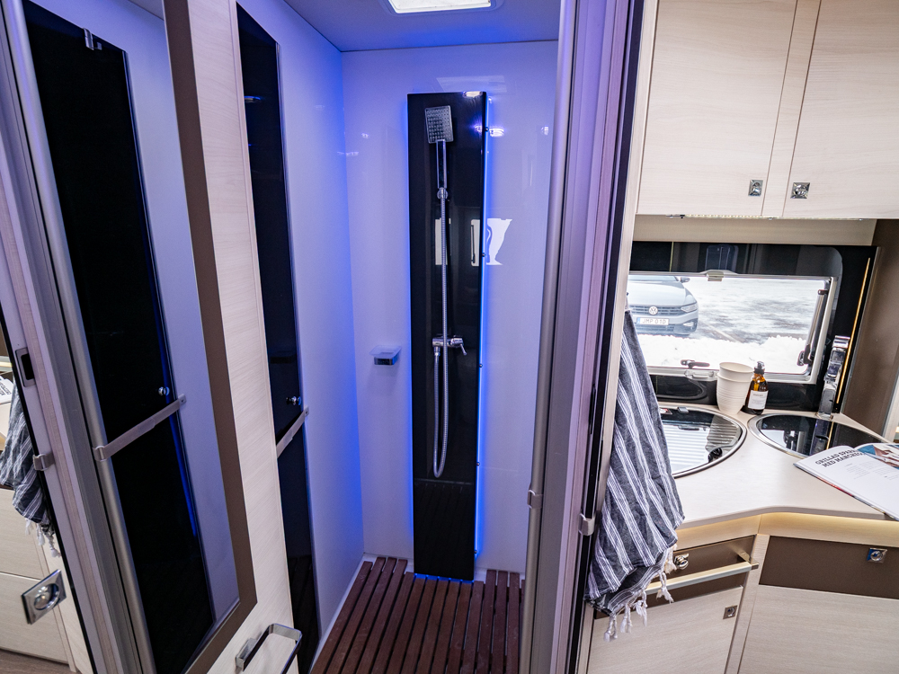 Chausson-630 WELCOME *Långbäddar *Solcell-(2017)