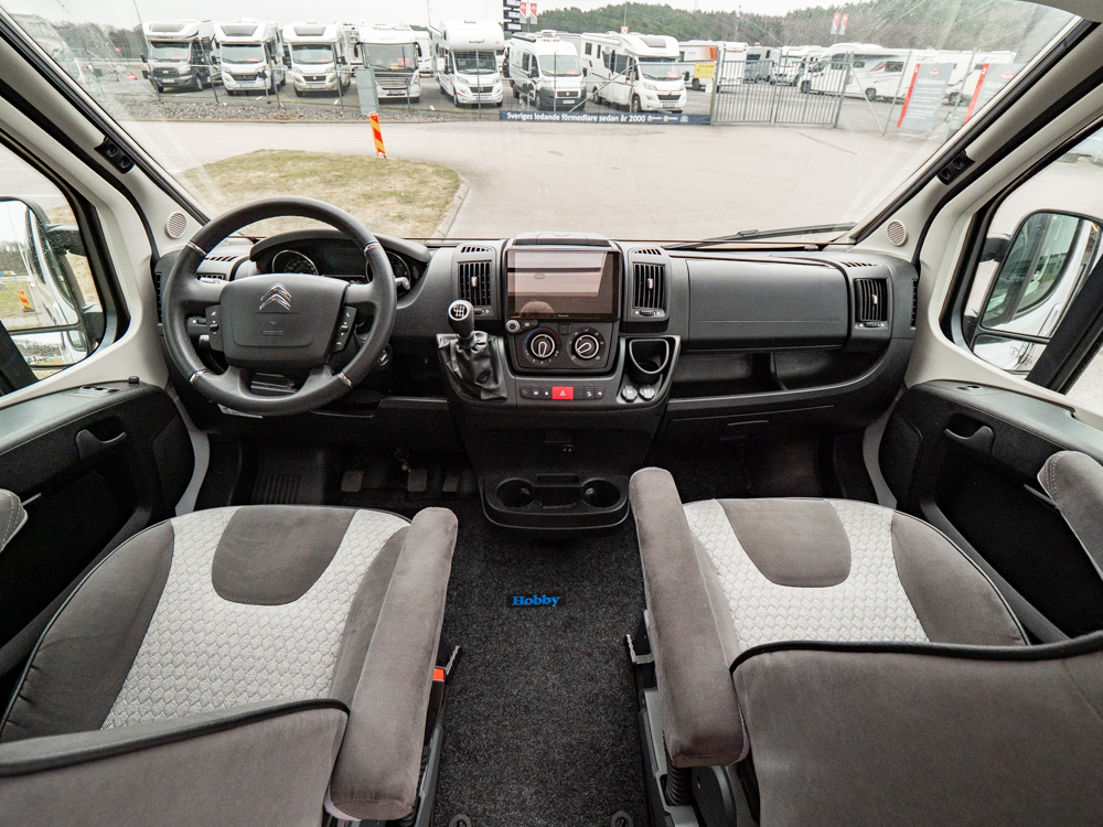 Hobby-Vantana K 65 ET *Långbäddar *Solcell *3500kg-(2023)