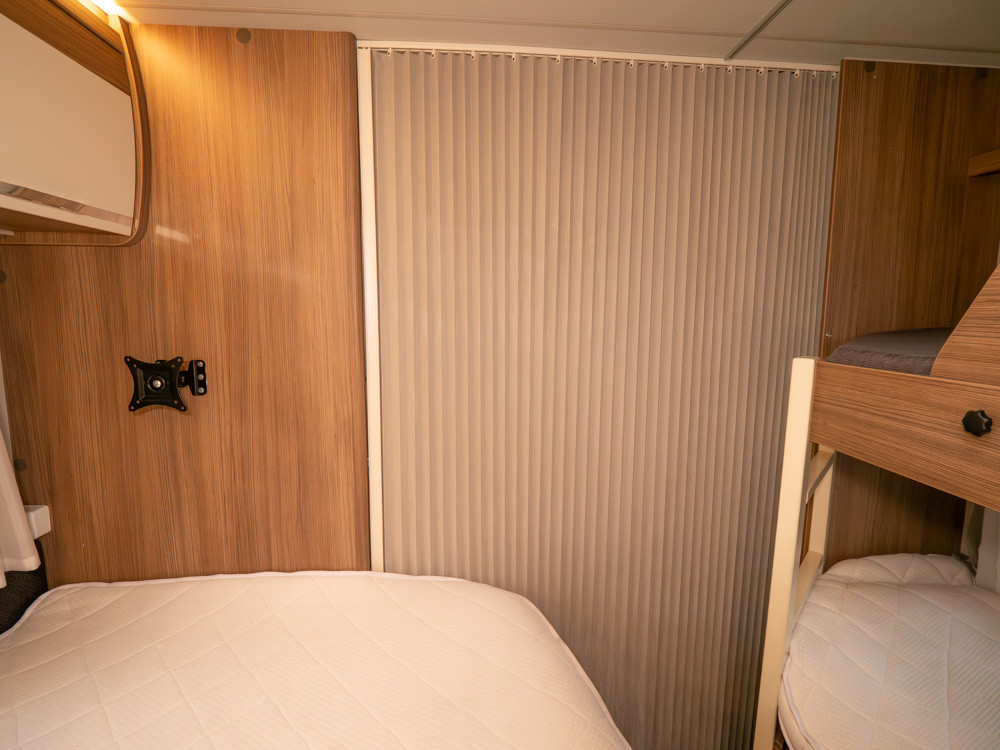 Knaus-590 UK *Barnkammare *ALDE-(2021)-3107609