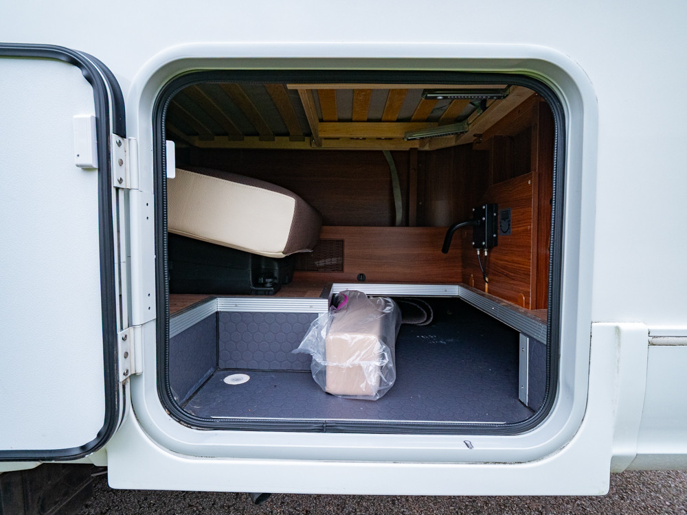 Adria-CORAL S 670 SLT *Hydrauliska stödben *ALDE-(2017)-3089790