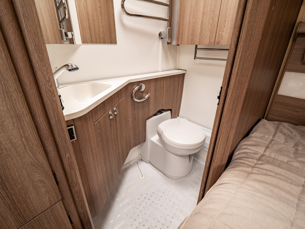 KABE-ROYAL 560 XL KS *ALDE *AC-(2017)-3085922