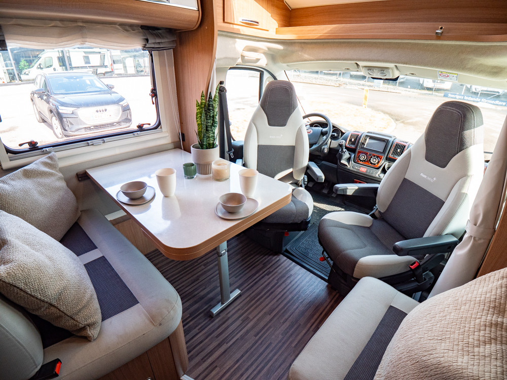 Sun Living-LIDO M 50 SL *Långbäddar *Solceller *Truma-(2017)-3081203