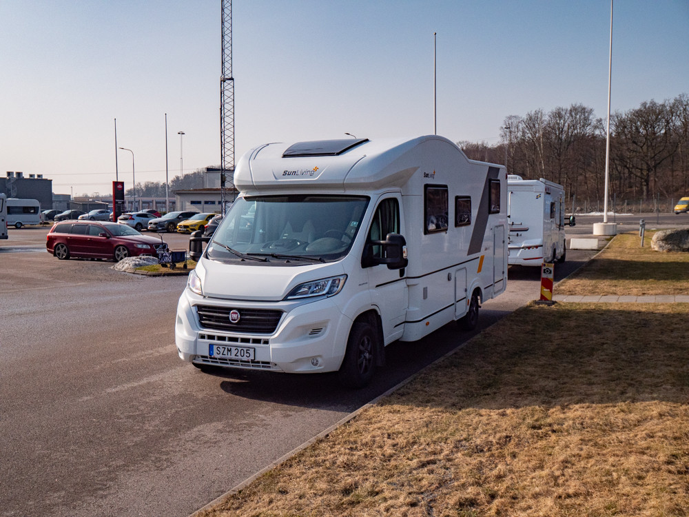 Sun Living-LIDO M 50 SL *Långbäddar *Solceller *Truma-(2017)-3081228