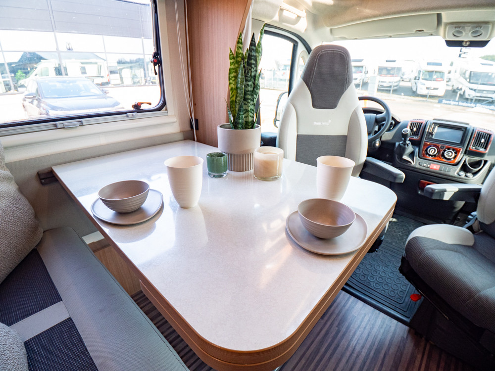 Sun Living-LIDO M 50 SL *Långbäddar *Solceller *Truma-(2017)-3081204