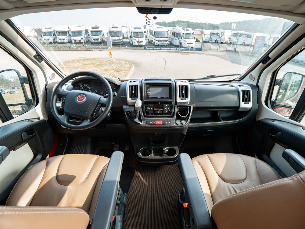 Carthago-MALIBU VAN 640 LE *Automat *Långbäddar-(2017)-3081065