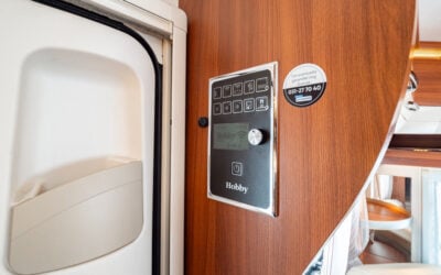 Hobby-560 LU EXCELLENT-(2015)-3066649