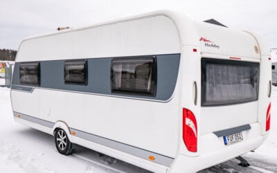 Hobby-560 LU EXCELLENT-(2015)-3066654