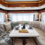 Hobby-560 LU EXCELLENT-(2015)-3066639