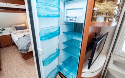 Hobby-560 LU EXCELLENT-(2015)-3066643