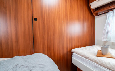 Hobby-560 LU EXCELLENT-(2015)-3066645