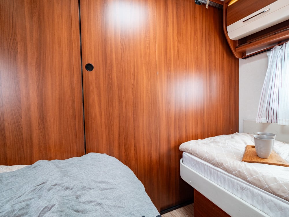 Hobby-560 LU EXCELLENT-(2015)-3066645