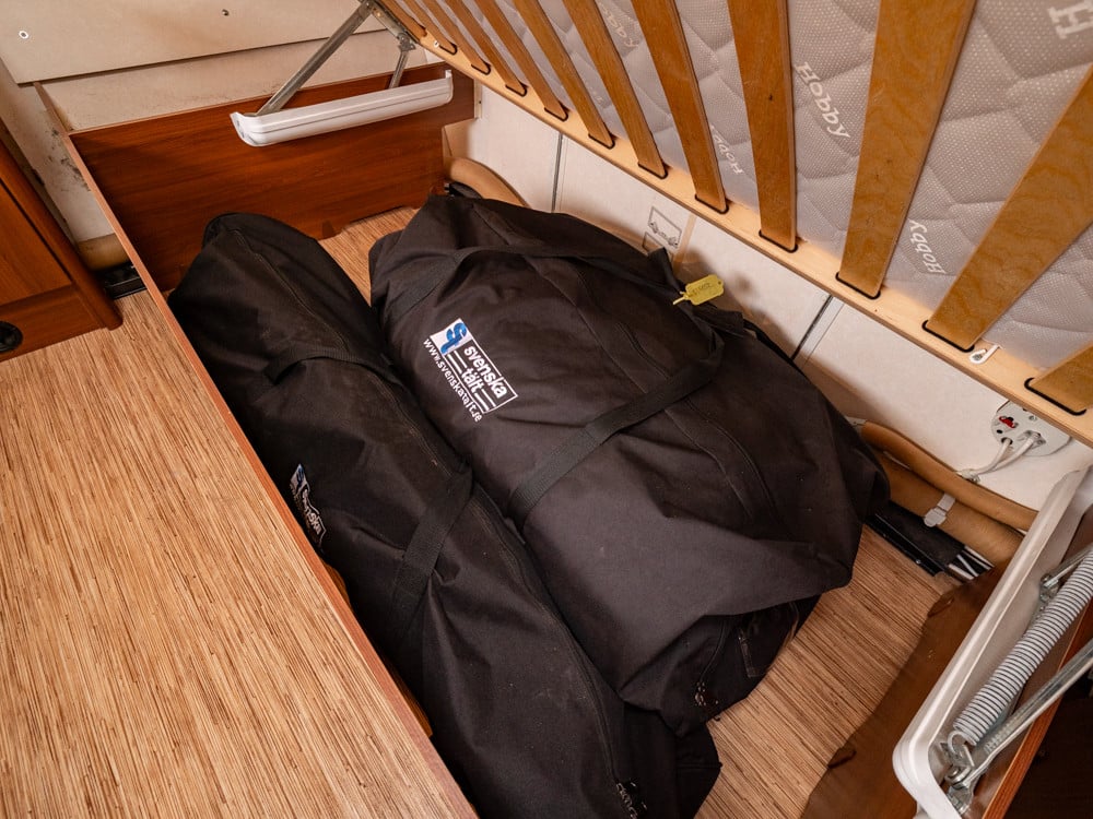 Hobby-560 LU EXCELLENT-(2015)-3066646