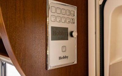 Hobby-560 WLU PRESTIGE *Långbäddar *Förtält-(2012)-3066629