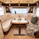 Hobby-560 WLU PRESTIGE *Långbäddar *Förtält-(2012)-3066612