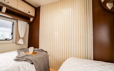 Hobby-560 WLU PRESTIGE *Långbäddar *Förtält-(2012)-3066621