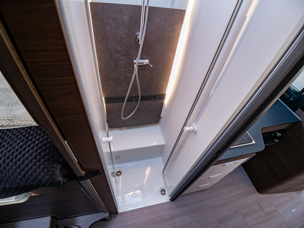 Adria-MATRIX MB 670 SL *Hydrauliska stödben *AC *ALDE-(2023)-3078486