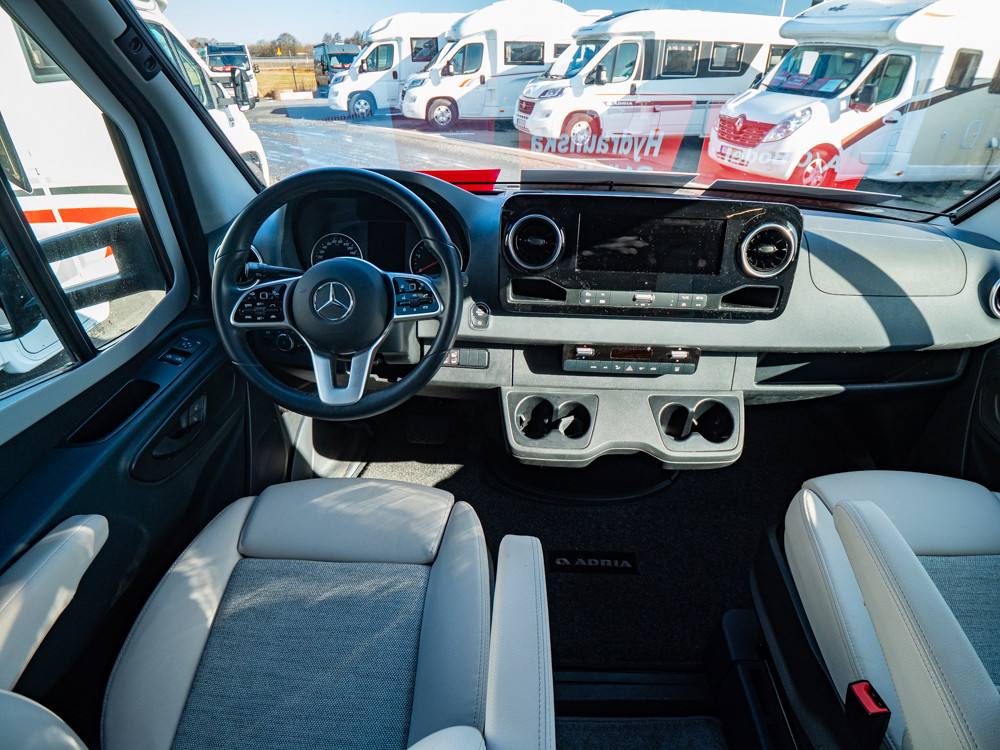 Adria-MATRIX MB 670 SL *Hydrauliska stödben *AC *ALDE-(2023)-3078488