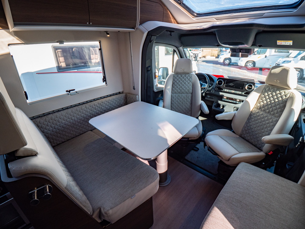 Adria-MATRIX MB 670 SL *Hydrauliska stödben *AC *ALDE-(2023)-3078471