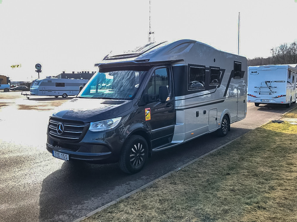 Adria-MATRIX MB 670 SL *Hydrauliska stödben *AC *ALDE-(2023)-3078492