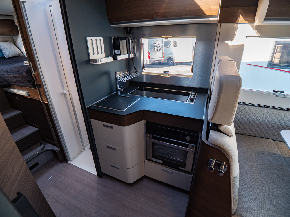 Adria-MATRIX MB 670 SL *Hydrauliska stödben *AC *ALDE-(2023)-3078472