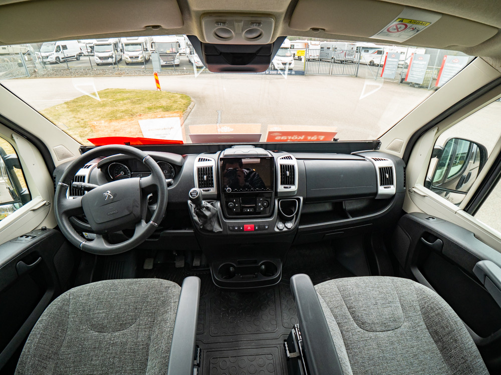 Bravia-SWAN *AC bodel *Under 6m *3500kg-(2022)-3089804