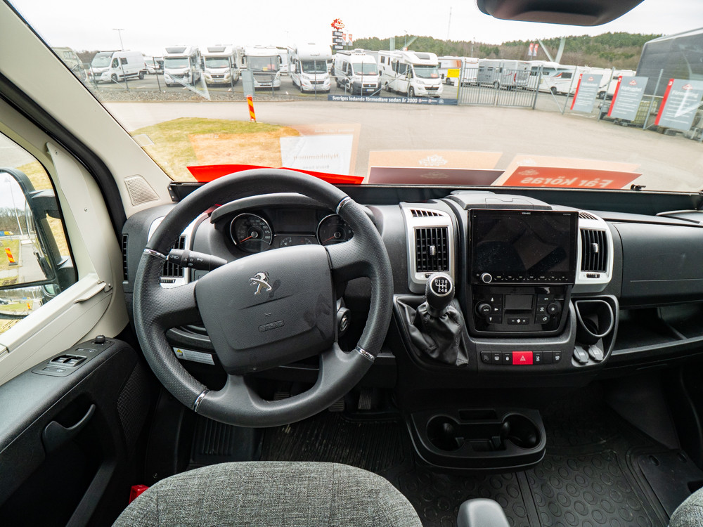 Bravia-SWAN *AC bodel *Under 6m *3500kg-(2022)-3089805