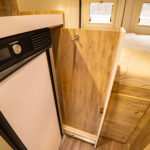 Bravia-SWAN *AC bodel *Under 6m *3500kg-(2022)-3089799