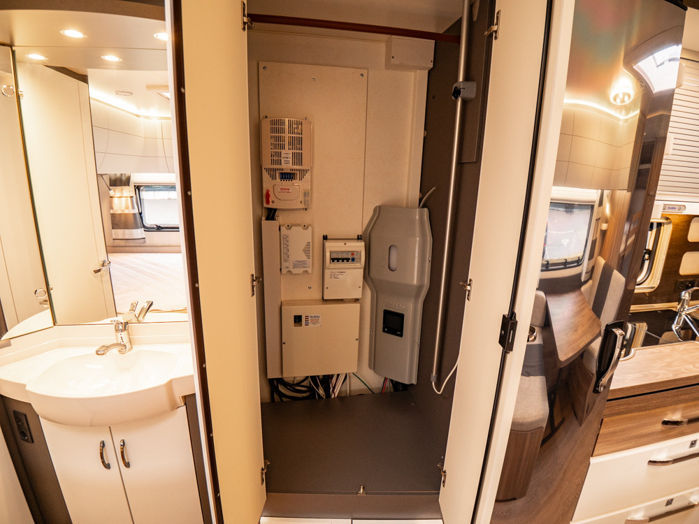 Hobby-650 KMFE EXC. EDI. *BARNKAMMARE *ALDE-(2022)-3078444