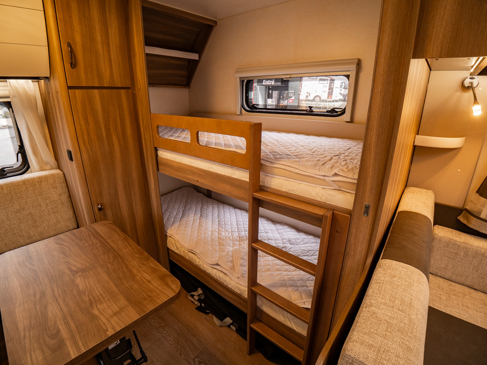 Hobby-650 KMFE EXC. EDI. *BARNKAMMARE *ALDE-(2022)-3078441