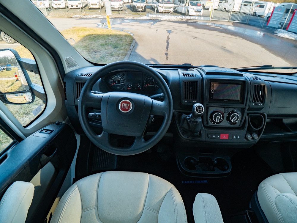 Eura Mobil-Activa One 690 HB *Truma *Solcell *Tvärbädd-(2019)-3078426