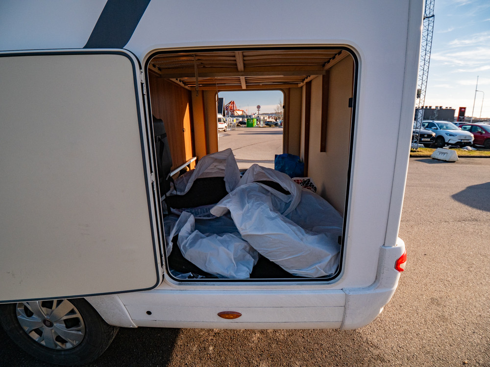 Eura Mobil-Activa One 690 HB *Truma *Solcell *Tvärbädd-(2019)-3078428