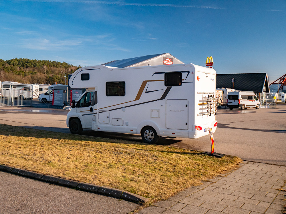 Eura Mobil-Activa One 690 HB *Truma *Solcell *Tvärbädd-(2019)-3078431