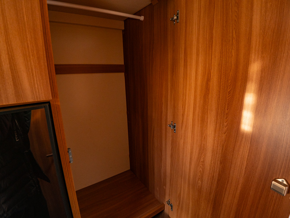 Eura Mobil-Activa One 690 HB *Truma *Solcell *Tvärbädd-(2019)-3078422