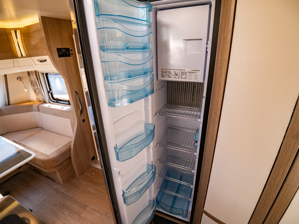 Hobby-560 FC PRESTIGE *ALDE *Elektrisk golvvärme-(2022)-3107622