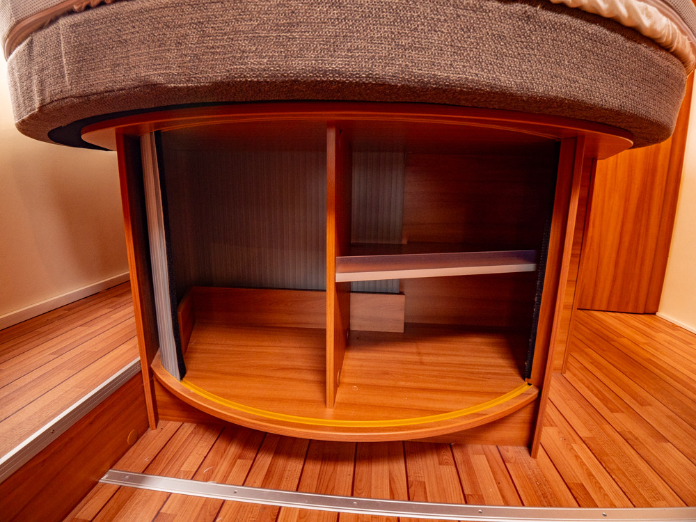 Weinsberg-R 58 *Queenbädd *AC bodel-(2014)-3095035