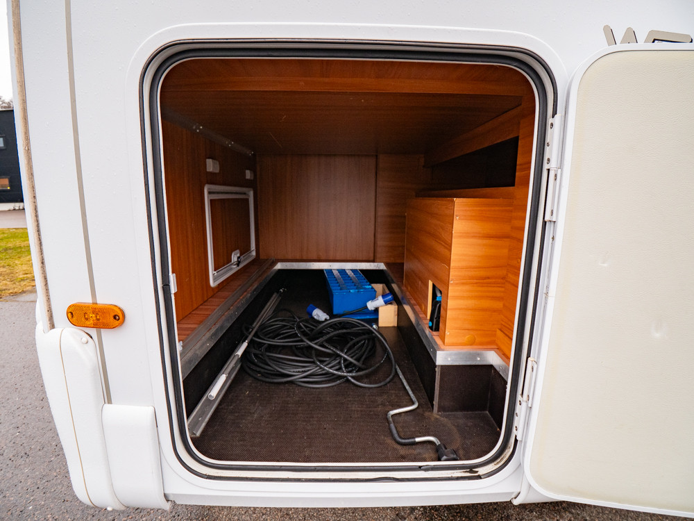 Weinsberg-R 58 *Queenbädd *AC bodel-(2014)-3095045