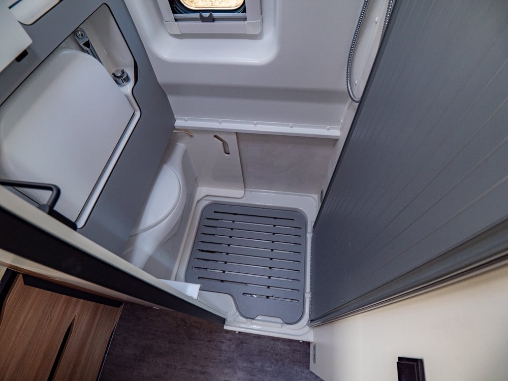 Pilote-V 600 G *Automat *Under 6m *3500kg-(2023)-3078460