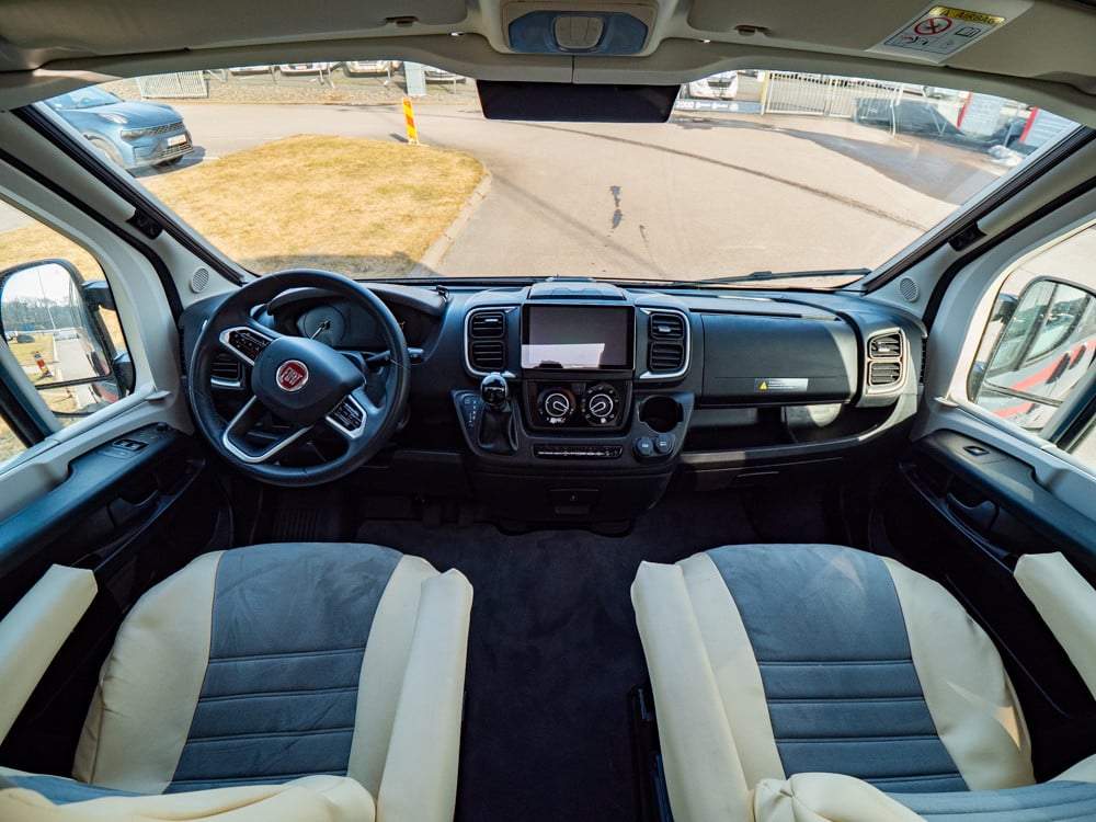 Pilote-V 600 G *Automat *Under 6m *3500kg-(2023)-3078462