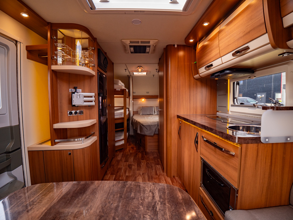 Knaus-590 UK Scandinavian edition *Förtält *AC *ALDE-(2015)-3103065