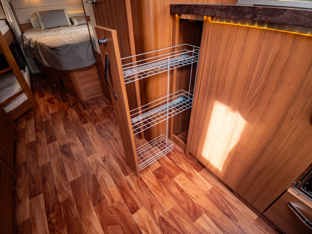 Knaus-590 UK Scandinavian edition *Förtält *AC *ALDE-(2015)-3103077