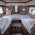 Frankia-8400 M-LINE *AC bodel *Automat *Långbäddar-(2017)-3085939