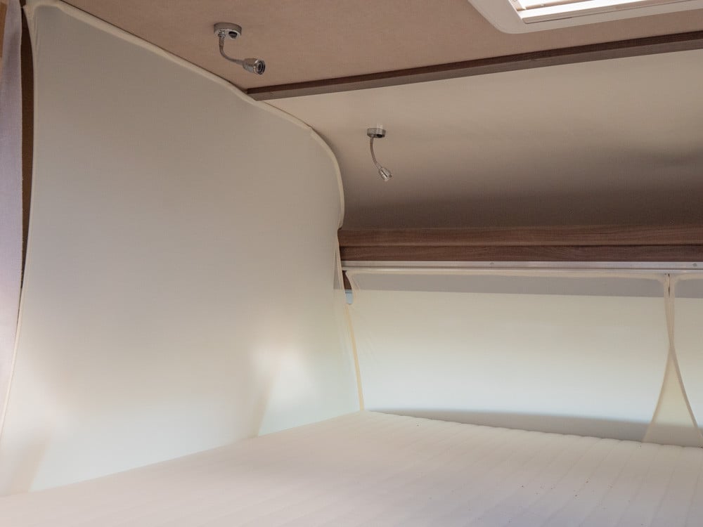 Frankia-8400 M-LINE *AC bodel *Automat *Långbäddar-(2017)-3085943