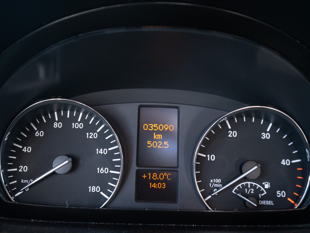 Frankia-8400 M-LINE *AC bodel *Automat *Långbäddar-(2017)-3085956