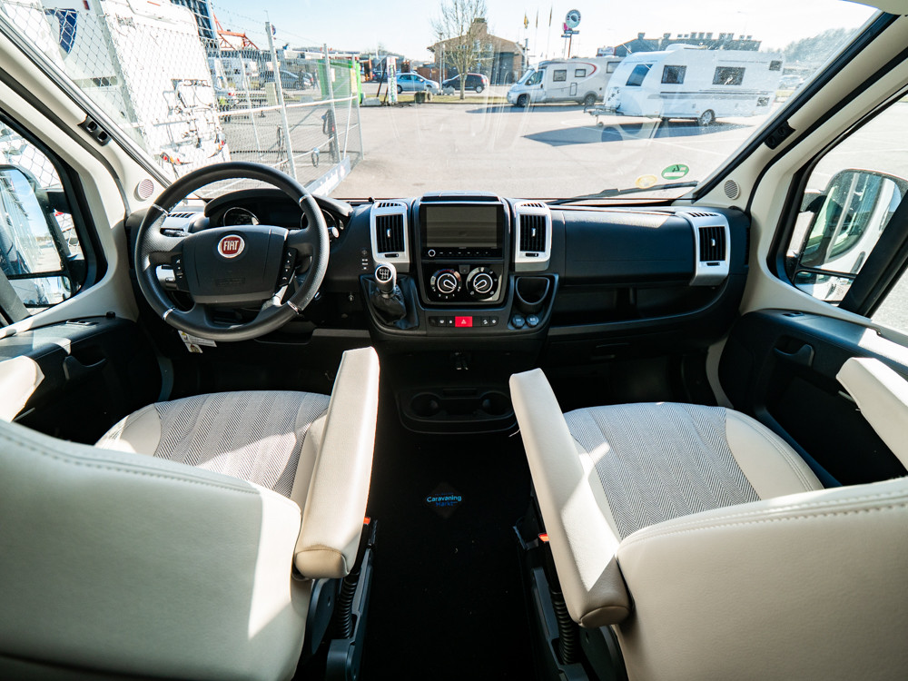 Etrusco-540 DB *Under 6m *3500kg *Dragkrok-(2021)-3103053