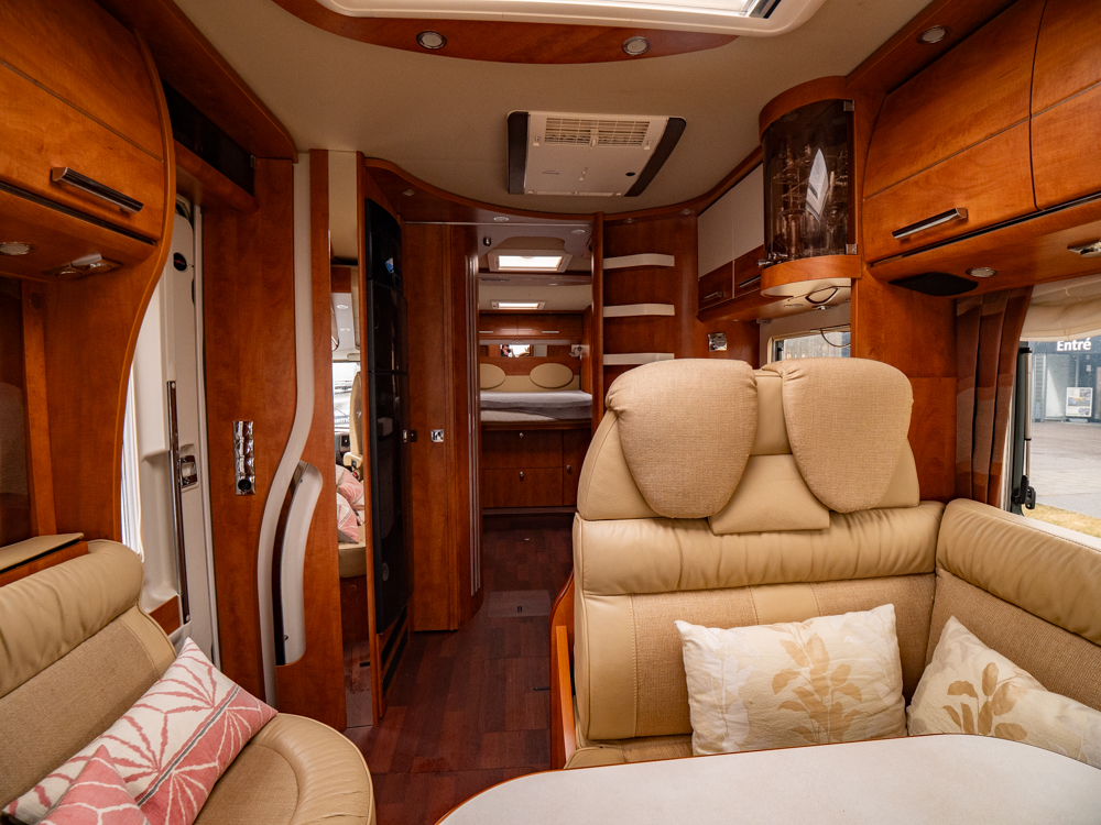 Carthago-CHIC C-LINE I 6.2 XL *Queenbädd *AC bodel-(2019)