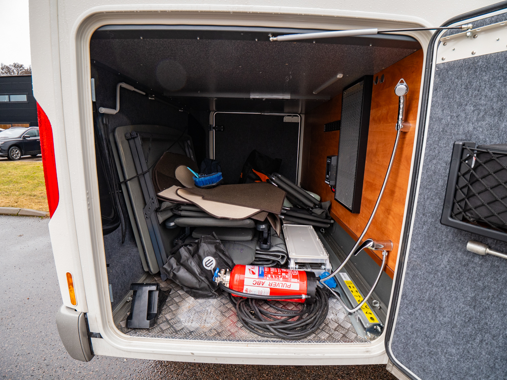 Carthago-CHIC C-LINE I 6.2 XL *Queenbädd *AC bodel-(2019)