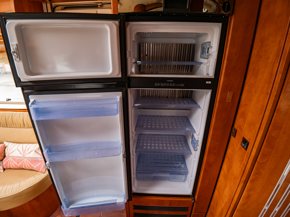 Carthago-CHIC C-LINE I 6.2 XL *Queenbädd *AC bodel-(2019)