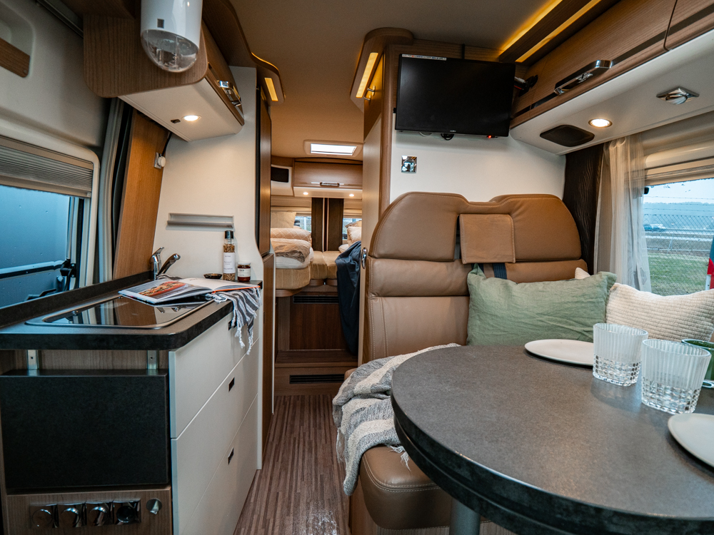 Carthago-MALIBU VAN 640 LE *Automat *Långbäddar-(2017)