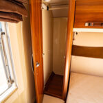 McLouis-NEVIS 878 *Queenbädd *AC bodel *Solcell-(2014)-3152409